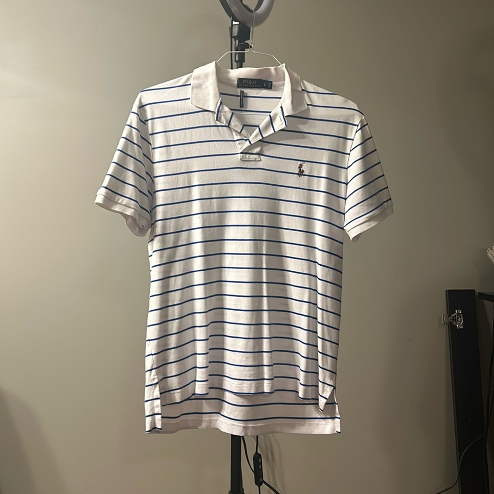 Medium White Ralph Lauren Polo in Good Condition